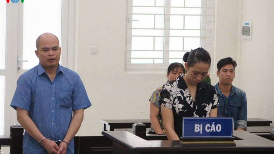 Chiếm đoạt hơn 1 tỷ đồng, cặp vợ chồng lĩnh 13 năm tù