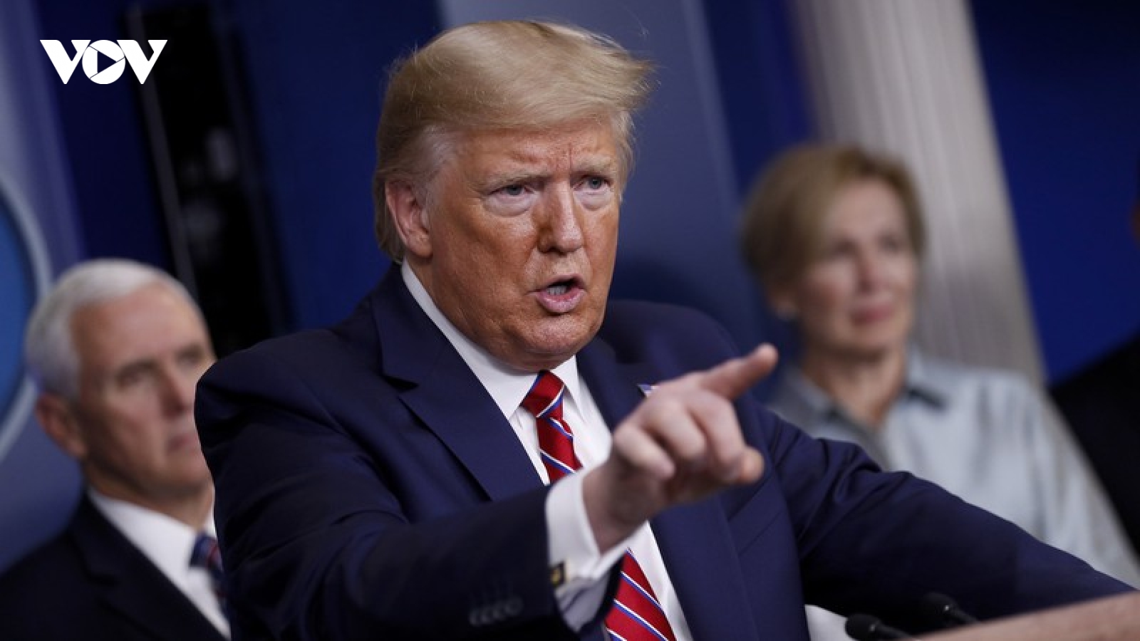 Tổng thống Trump tuyên bố Mỹ đã vượt qua đỉnh dịch Covid-19