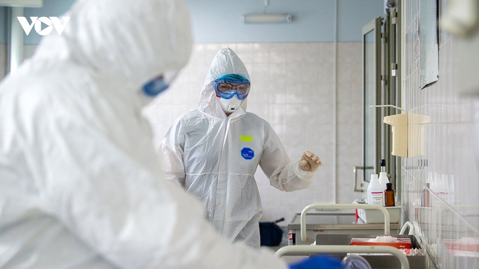 Số ca nhiễm virus SARS-CoV-2 ở Nga gần cán mốc 100.000
