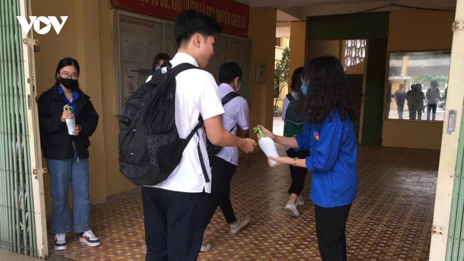 Học sinh Yên Bái khối lớp 9 và 12 sẽ đi học trở lại từ ngày 23/4