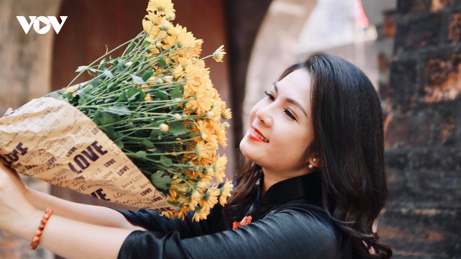 NSƯT Diệu Hương ra MV vè Huế ý nghĩa “10 nên phòng chống Covid“