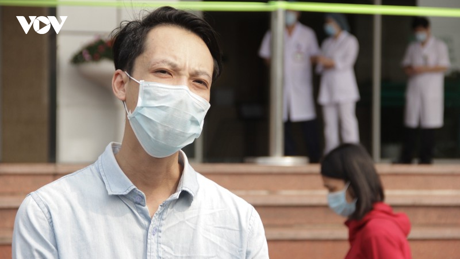 Bệnh nhân khỏi Covid-19: “Điều tôi lo sợ nhất là lây bệnh sang cộng đồng”