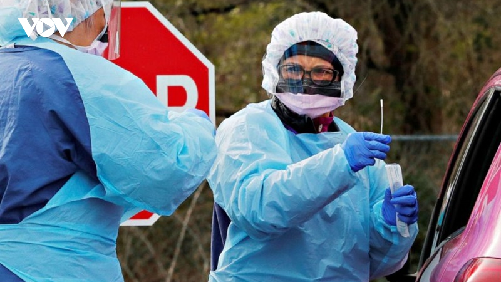 Nếu chưa có vaccine Covid-19, Mỹ có thể cần giãn cách xã hội đến năm 2022?