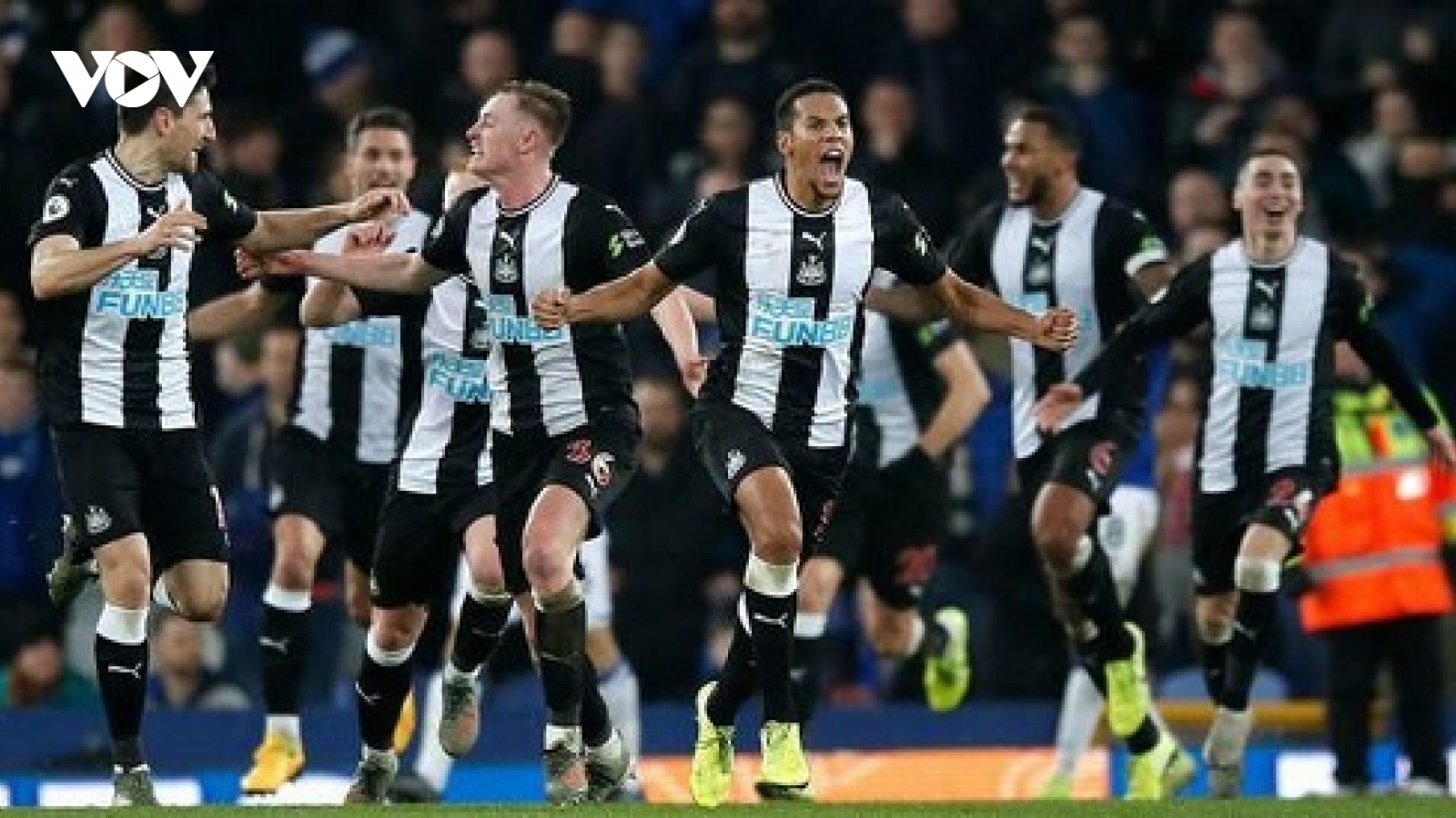Newcastle hứa hẹn "thách thức" cả Ngoại hạng Anh khi có ông chủ mới
