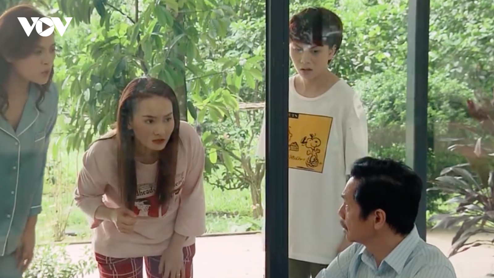 “Những ngày không quên” tập 10: Ông Sơn có biểu hiện nhiễm Covid-19?