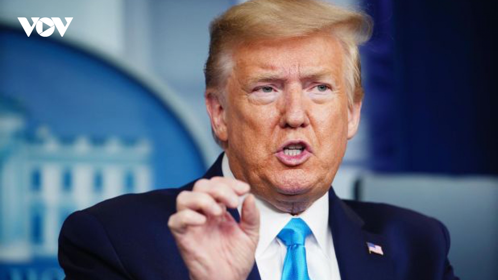 Tổng thống Trump: Bắn hạ tàu Iran nếu bị “quấy rối”