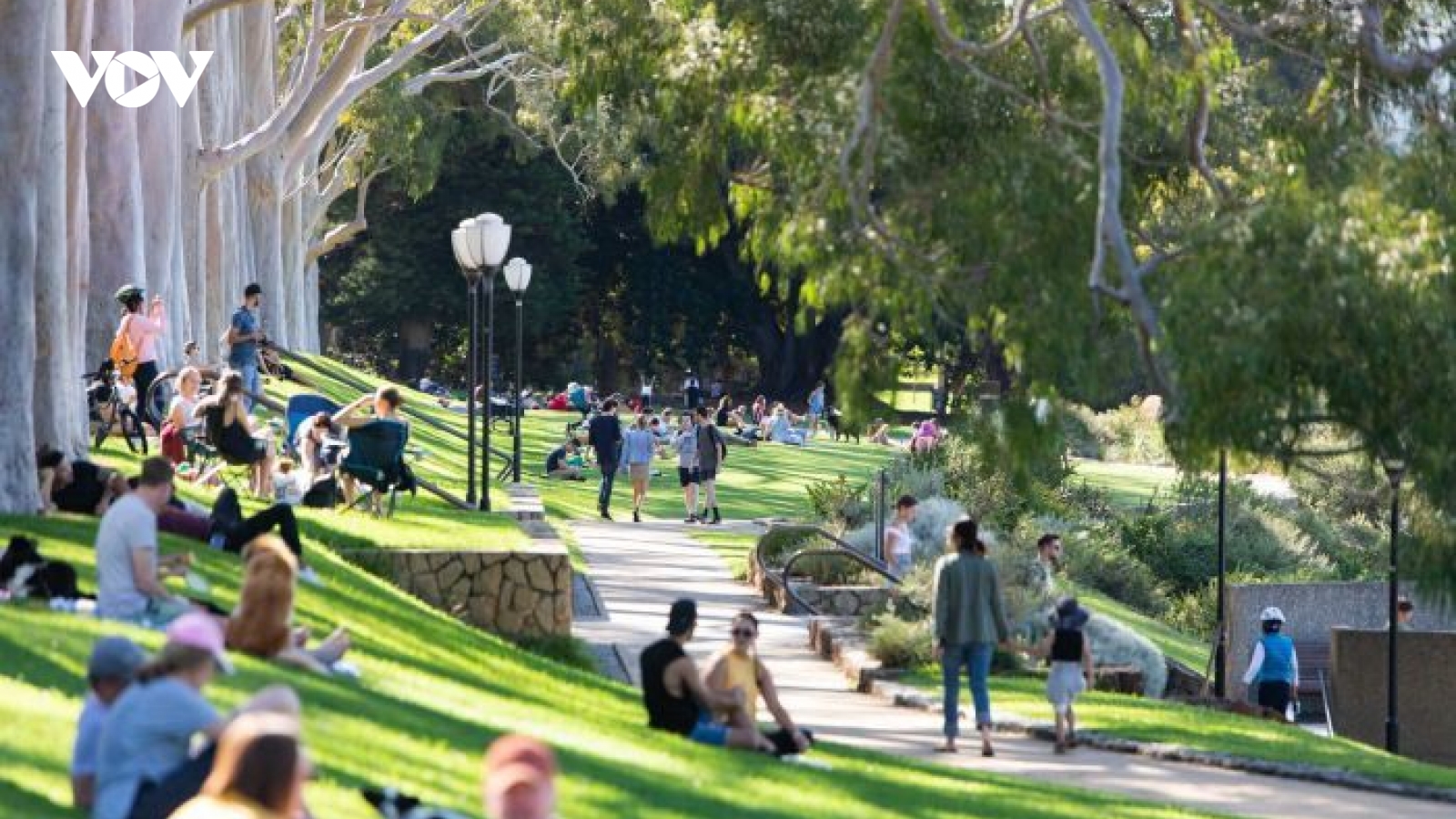 Australia thận trọng nới lỏng một số biện pháp giãn cách xã hội