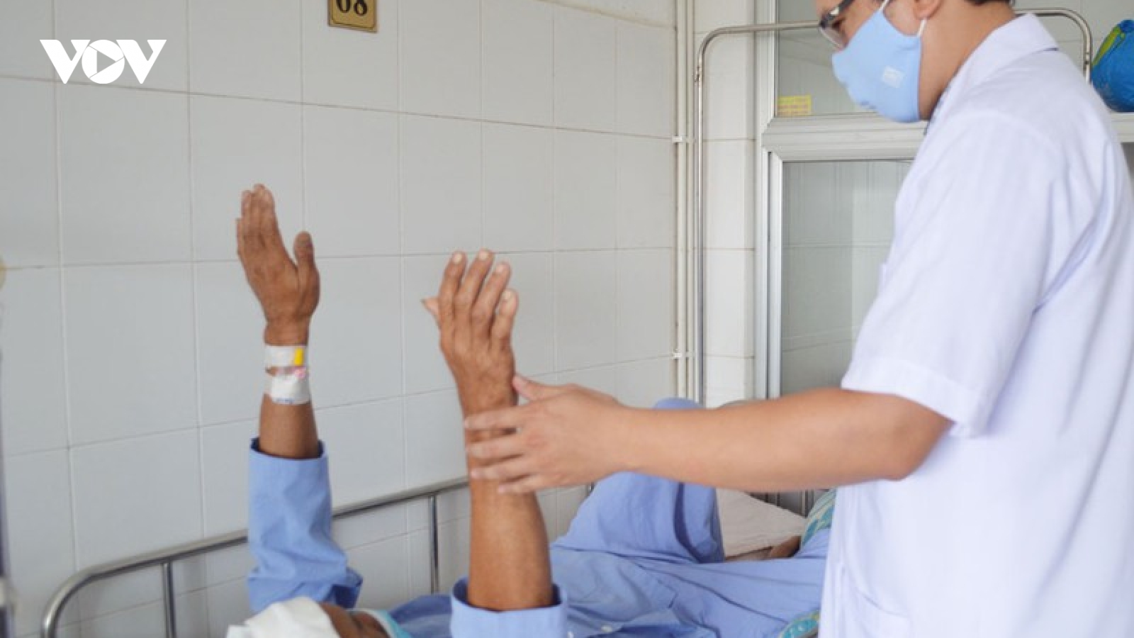 Cứu sống bệnh nhân đa túi phình mạch máu não bị vỡ