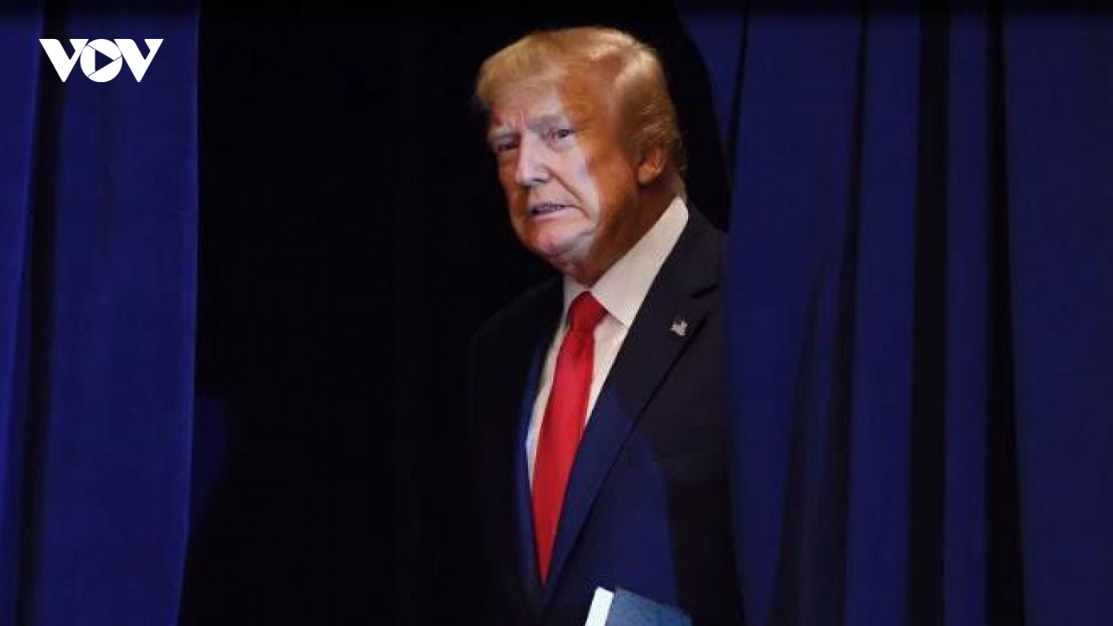 Tỷ lệ ủng hộ Tổng thống Donald Trump giảm 6 điểm so với tháng trước