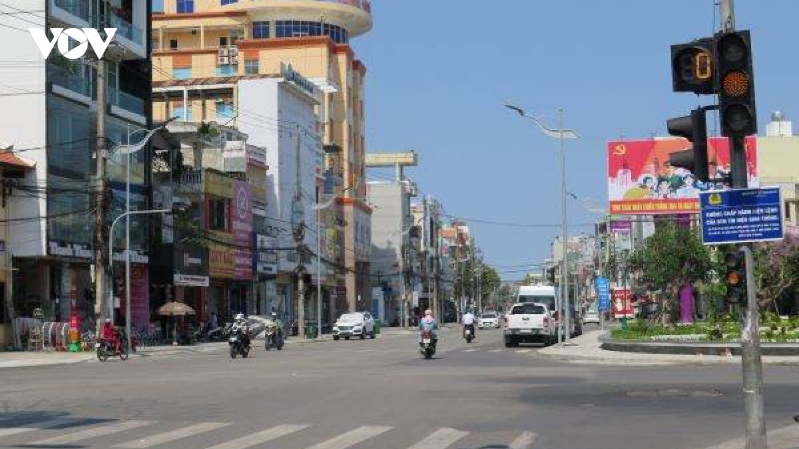 Quảng Ngãi: Nới lỏng giãn cách theo hướng “lỏng trong, chặt ngoài”