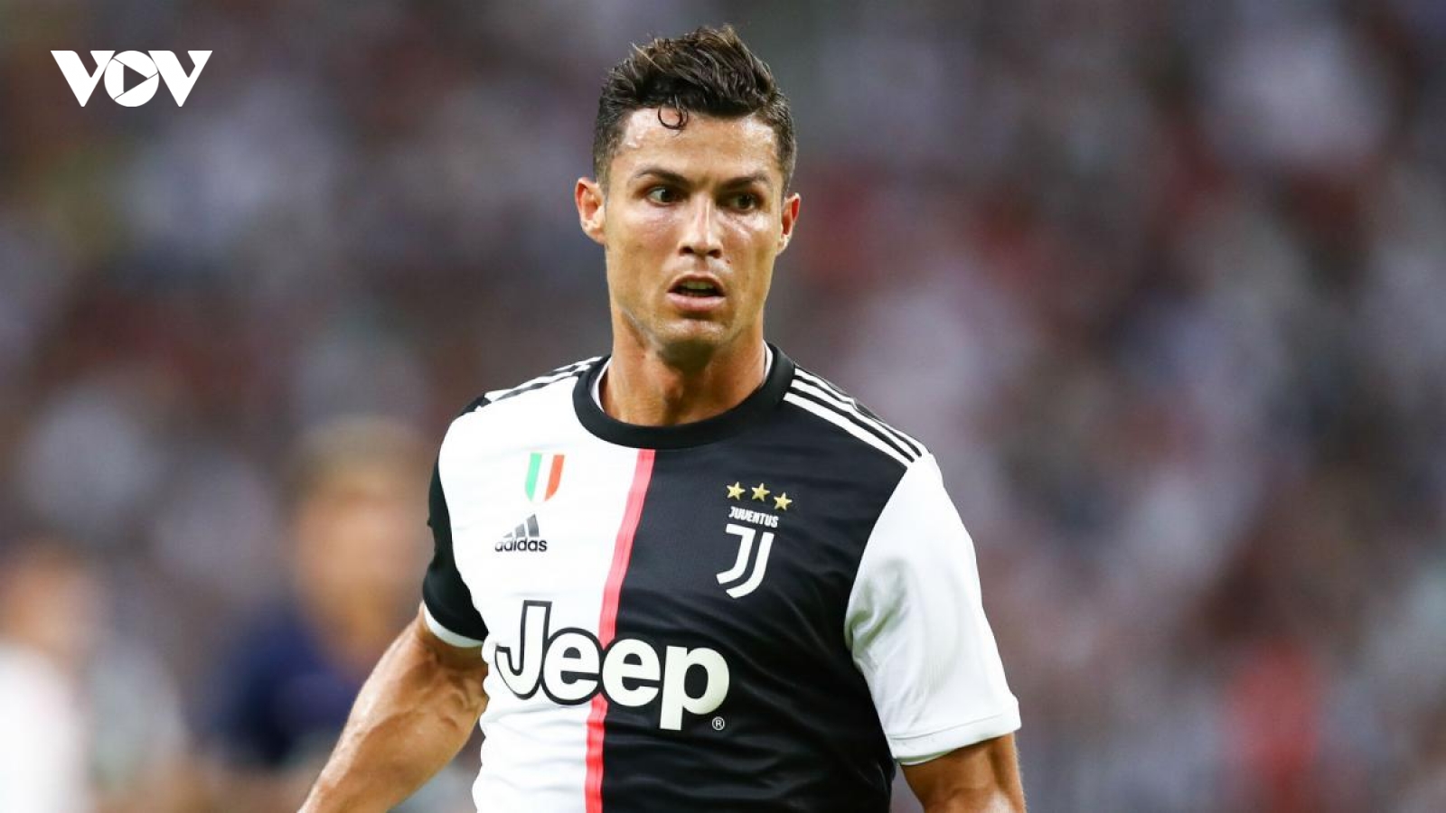 Cristiano Ronaldo sẽ phải cách ly 2 tuần khi trở lại Italia