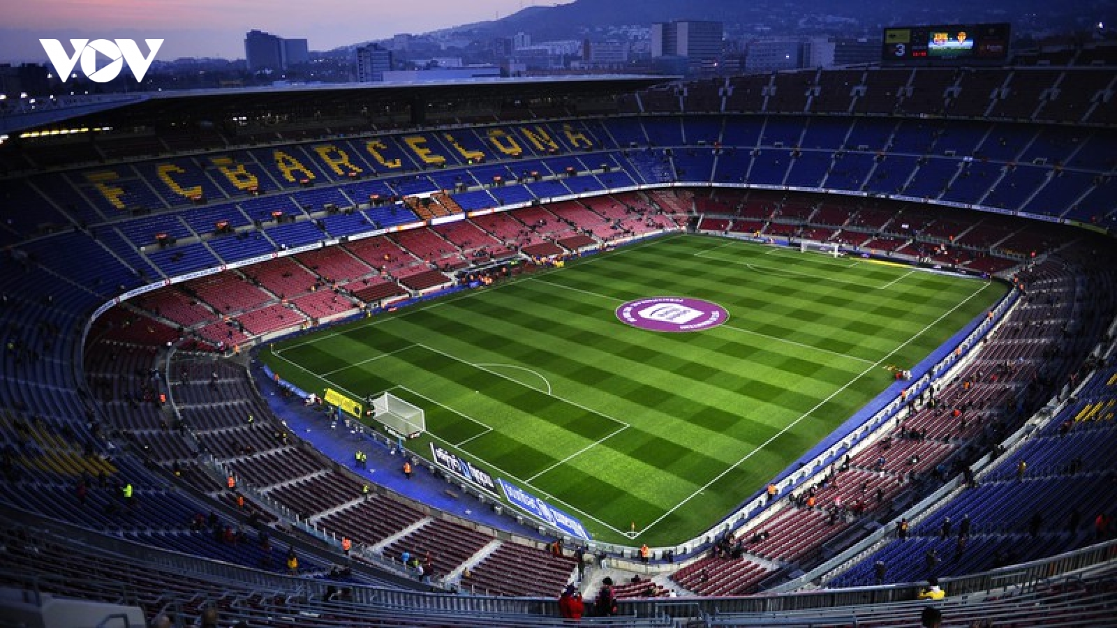 Barca tính bán tên sân Nou Camp để chống dịch Covid-19