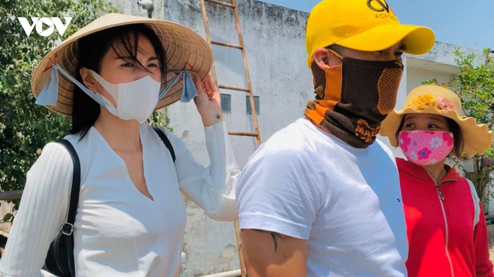 Thủy Tiên kể chuyện làm từ thiện, bị nói chảnh chọe nếu không giúp đỡ