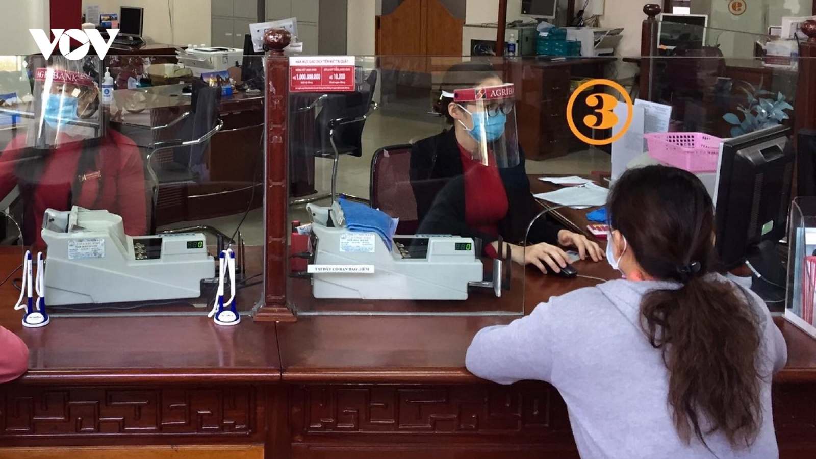 Còn vướng mắc trong hỗ trợ doanh nghiệp bị ảnh hưởng bởi Covid-19