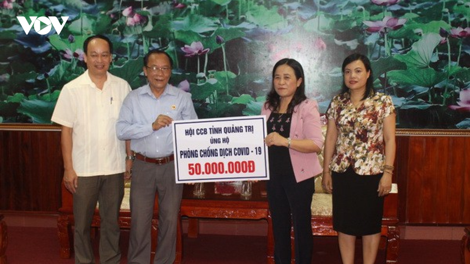Quảng Trị tiếp nhận hơn 8,2 tỷ đồng ủng hộ phòng chống dịch