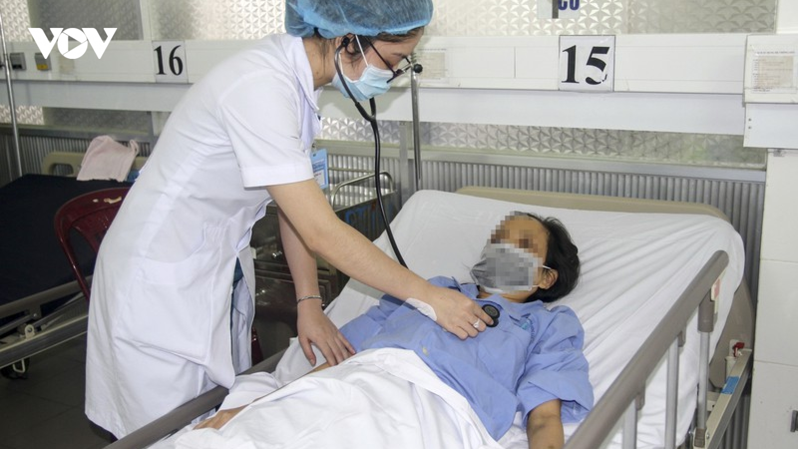 Phẫu thuật cứu sống bệnh nhân bị tái hẹp van tim nguy kịch