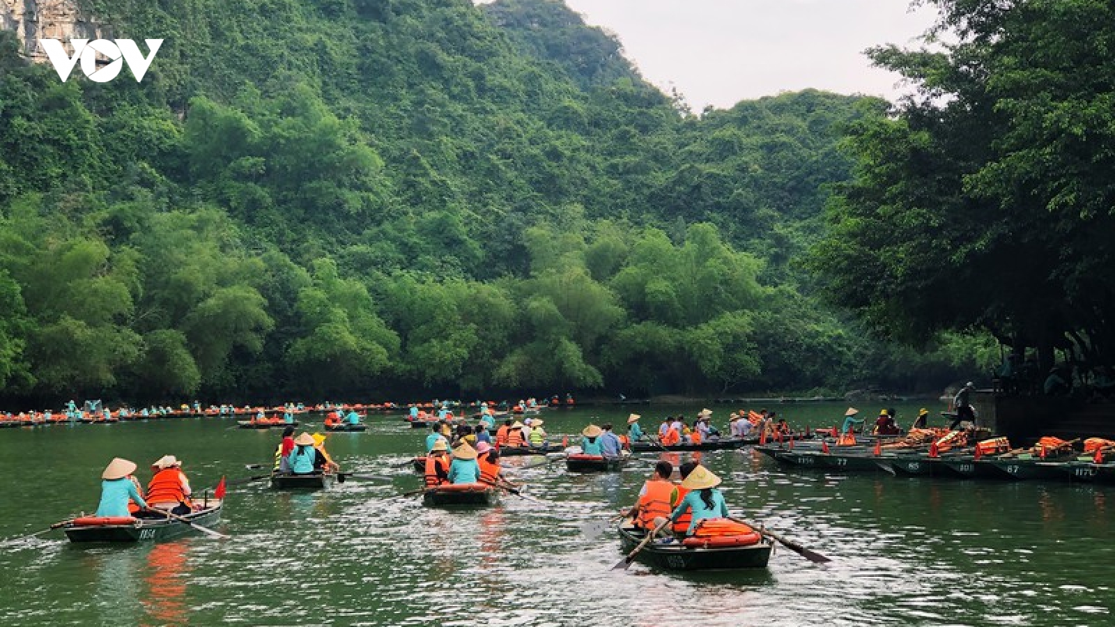 Triển khai chương trình Du lịch Việt Nam an toàn để thu hút du khách Thể hiện