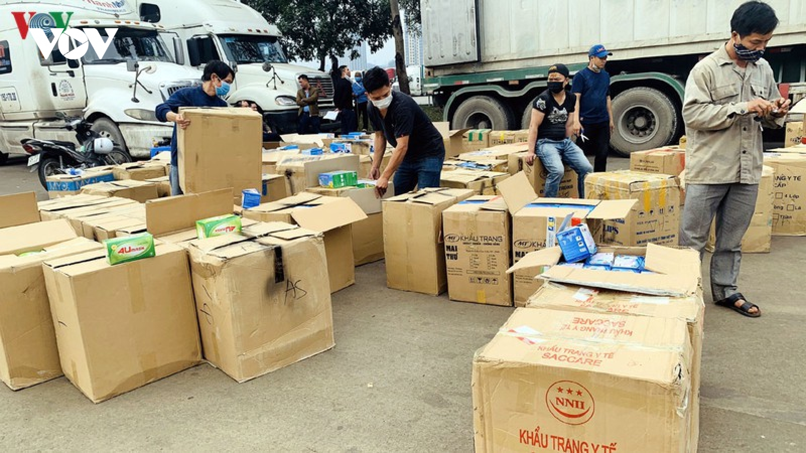 Một công chức Hải quan Lào Cai bị đình chỉ công tác khi vừa về đơn vị mới