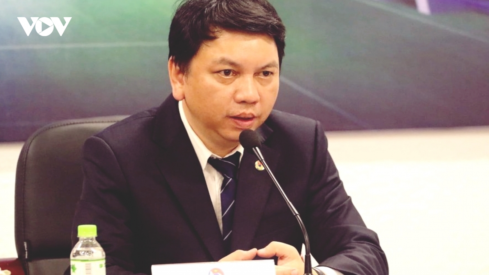 Lãnh đạo VFF tiết lộ tiêu chí chọn người thay GĐKT Jurgen Gede