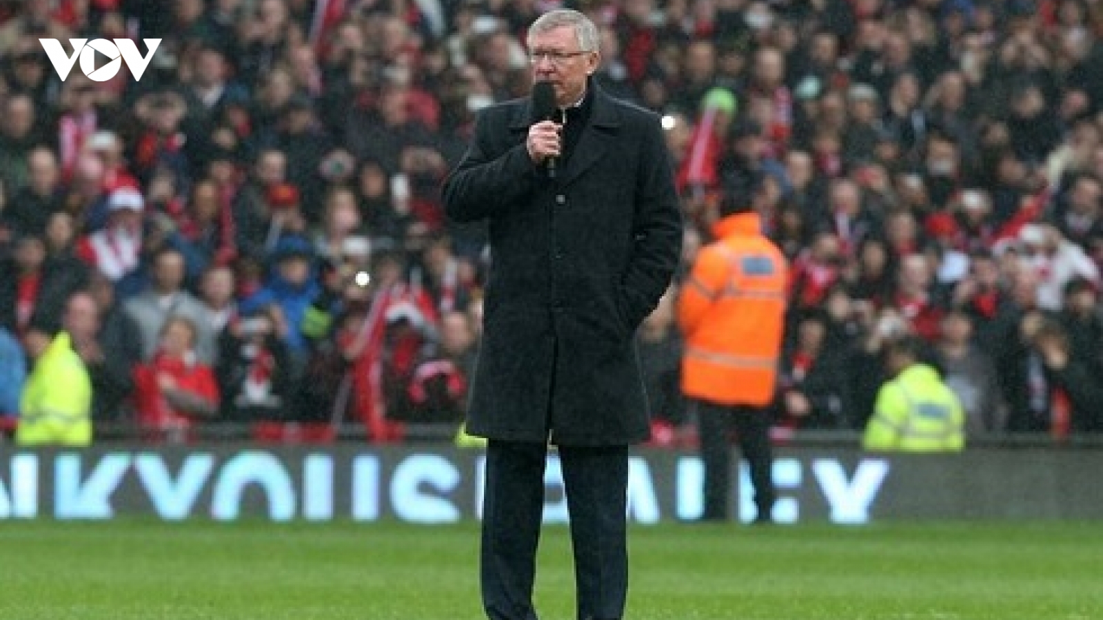 Ngày này năm xưa: Sir Alex tuyên bố chia tay MU, giã từ sự nghiệp