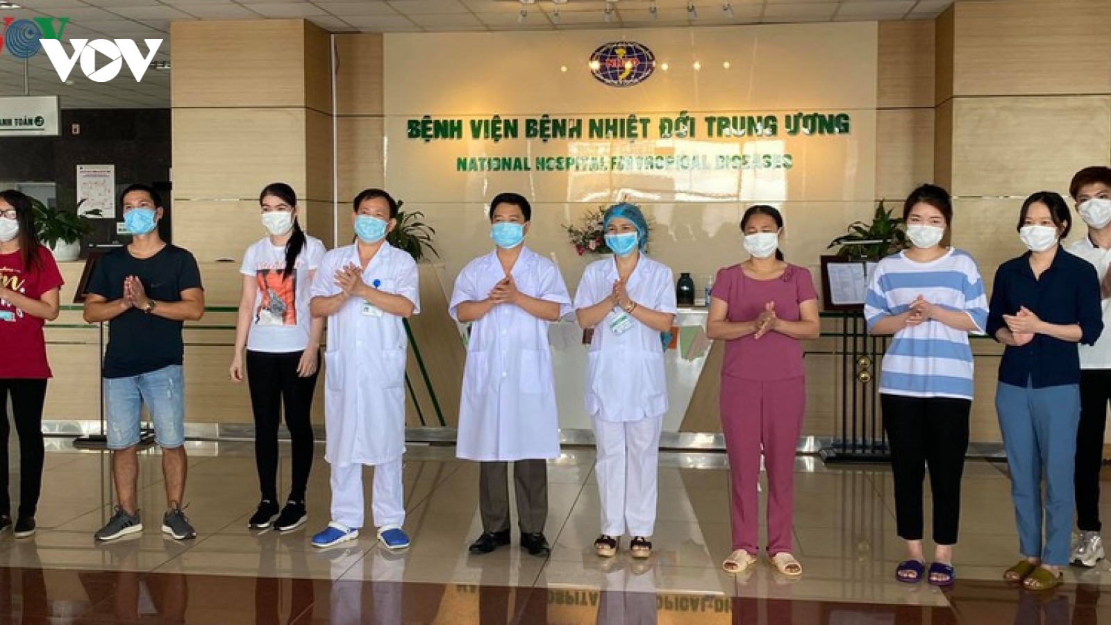 Thêm 3 ca mắc Covid-19 khỏi bệnh, Việt Nam đã điều trị khỏi 263 ca