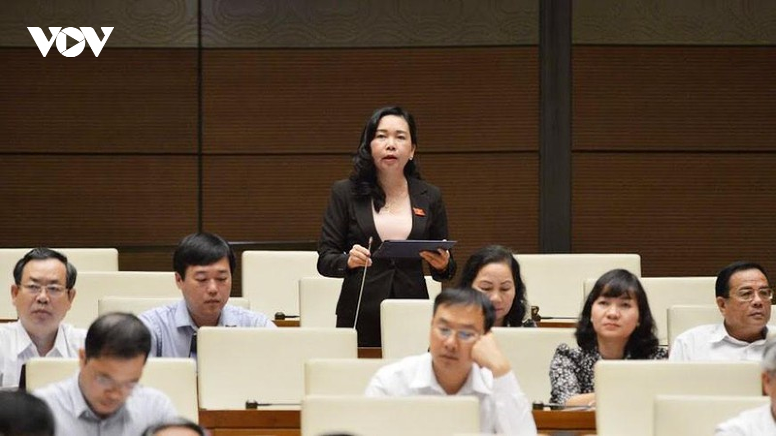 "Quốc hội cần đánh giá tình trạng trẻ em đi ăn xin"