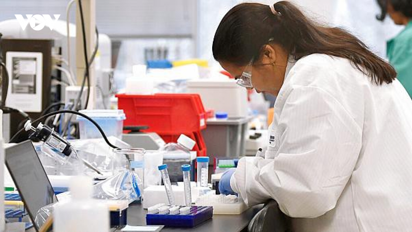 Séc bắt đầu nghiên cứu vaccine ngừa Covid-19