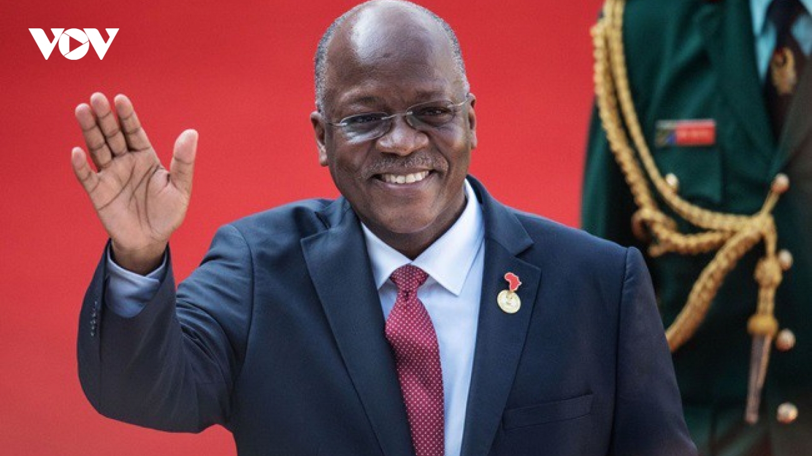 Đu đủ và dê dương tính với Covid-19, Tanzania nghi máy xét nghiệm lỗi