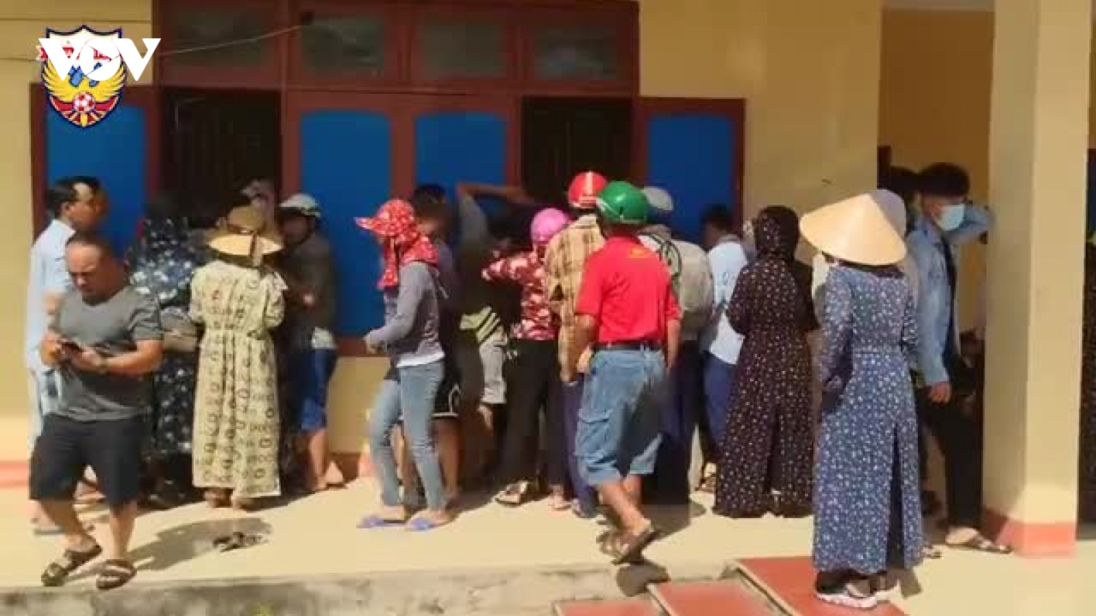 Sốt vé trận Hà Tĩnh - Hà Nội FC, 15000 vé bán hết sạch