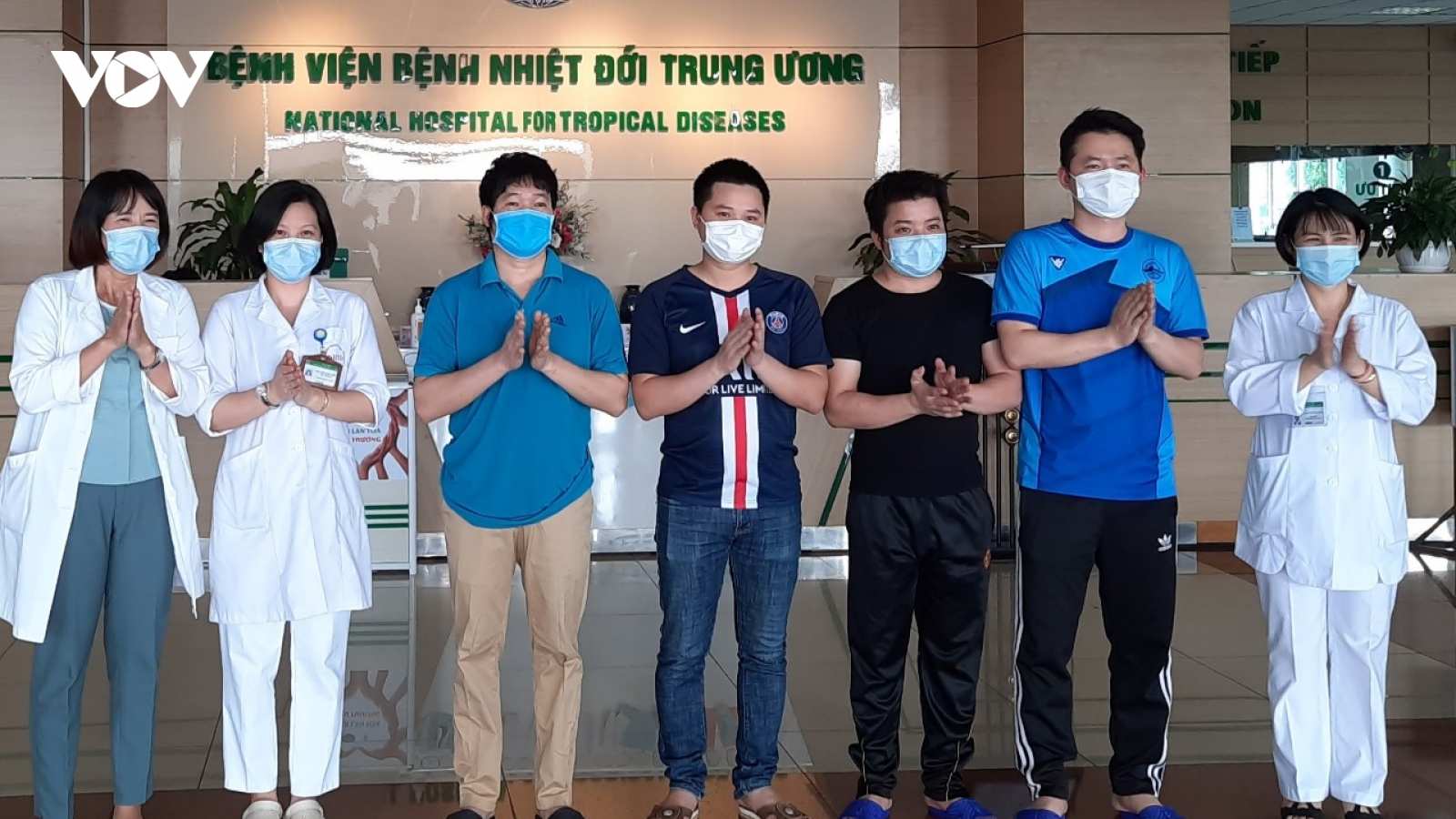 Thêm 3 ca khỏi bệnh, Việt Nam đã điều trị khỏi 305 bệnh nhân Covid-19