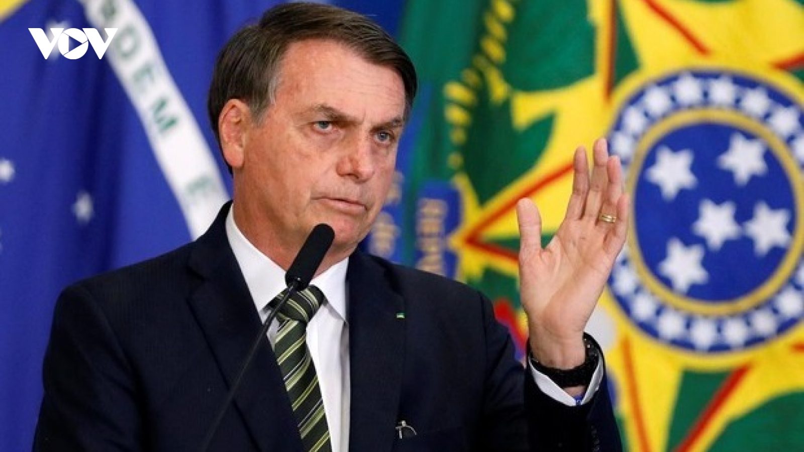 Tổng thống Brazil Bolsonaro nói có thể đã mắc Covid-19