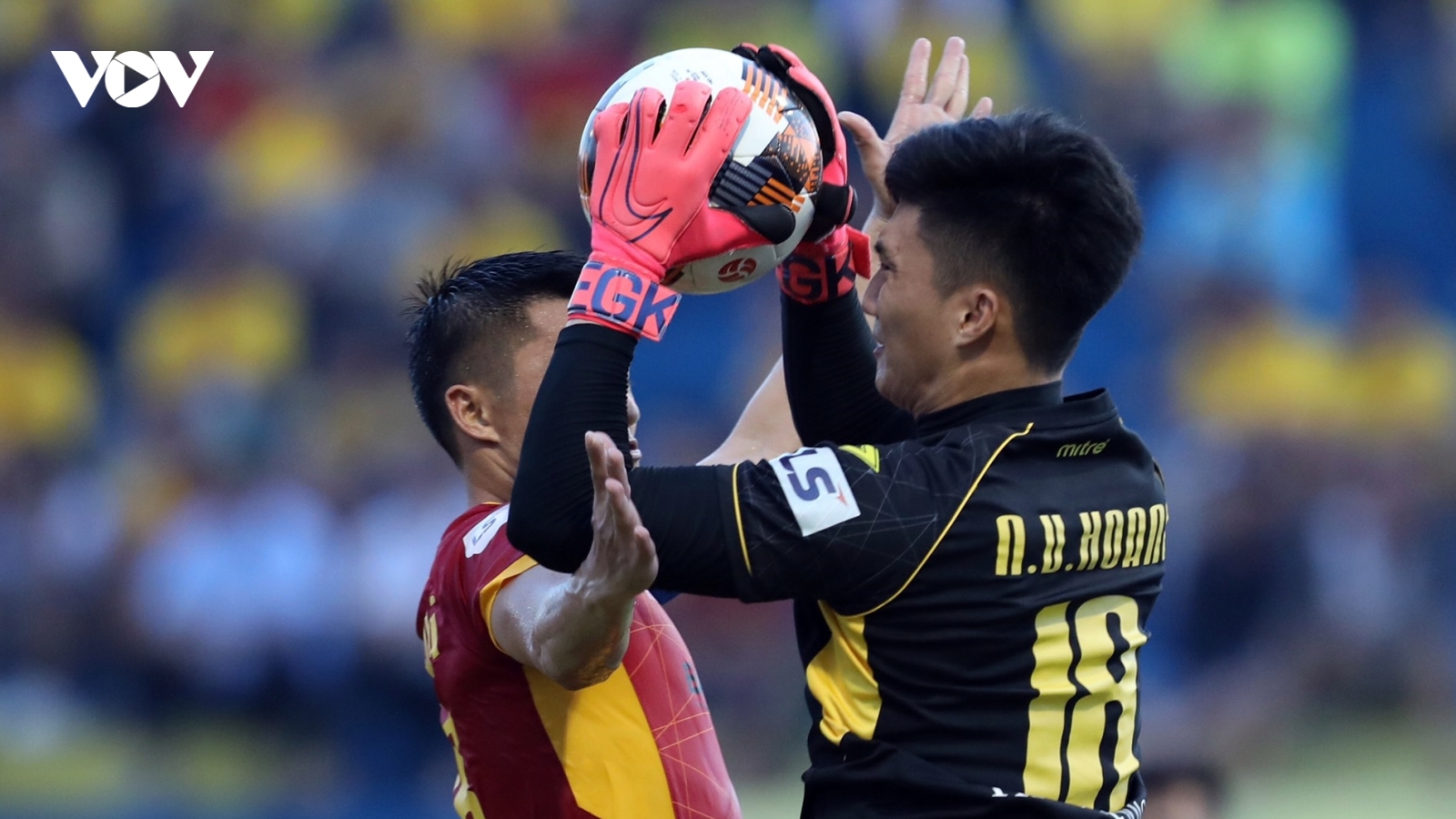 Top 5 pha cứu thua xuất thần ở vòng 4 V-League 2020