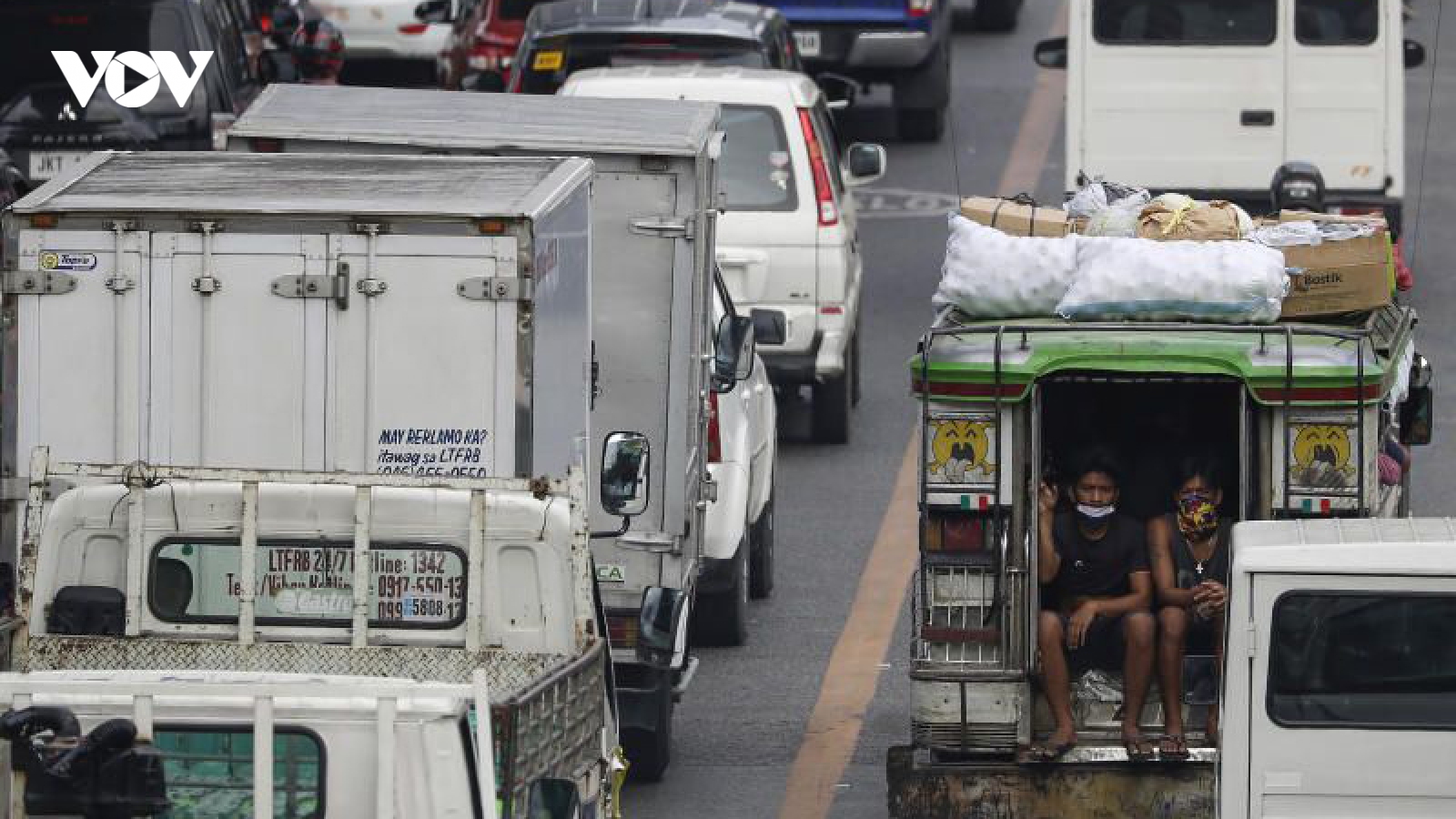 Thủ đô Manila (Philippines) mở cửa trở lại dù số ca Covid-19 tăng vọt