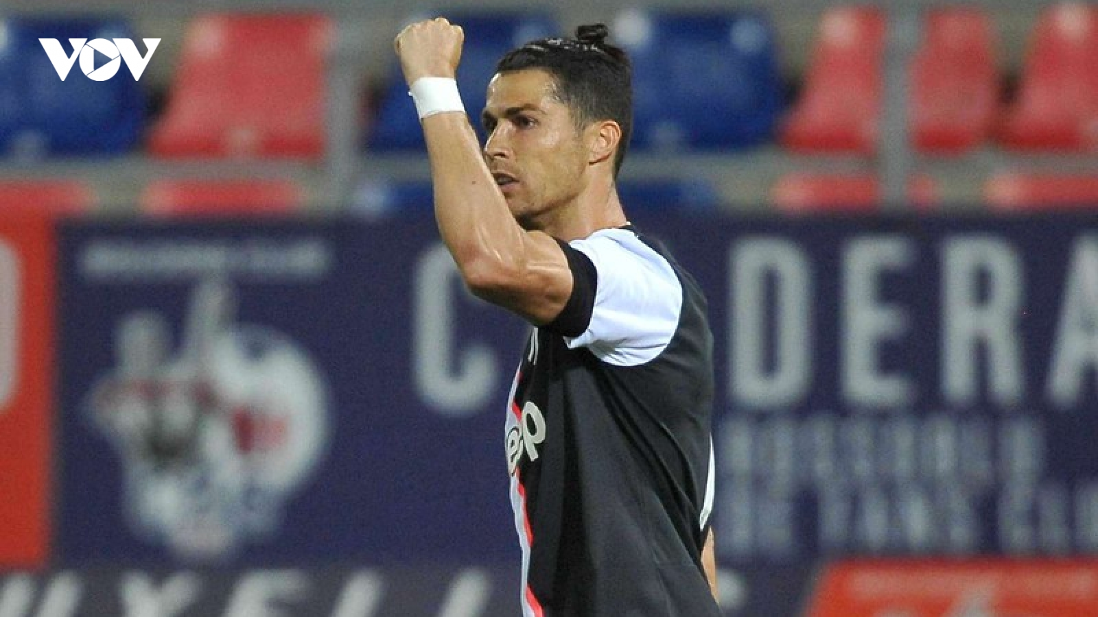 Ronaldo thiết lập kỷ lục ấn tượng ở đấu trường Serie A