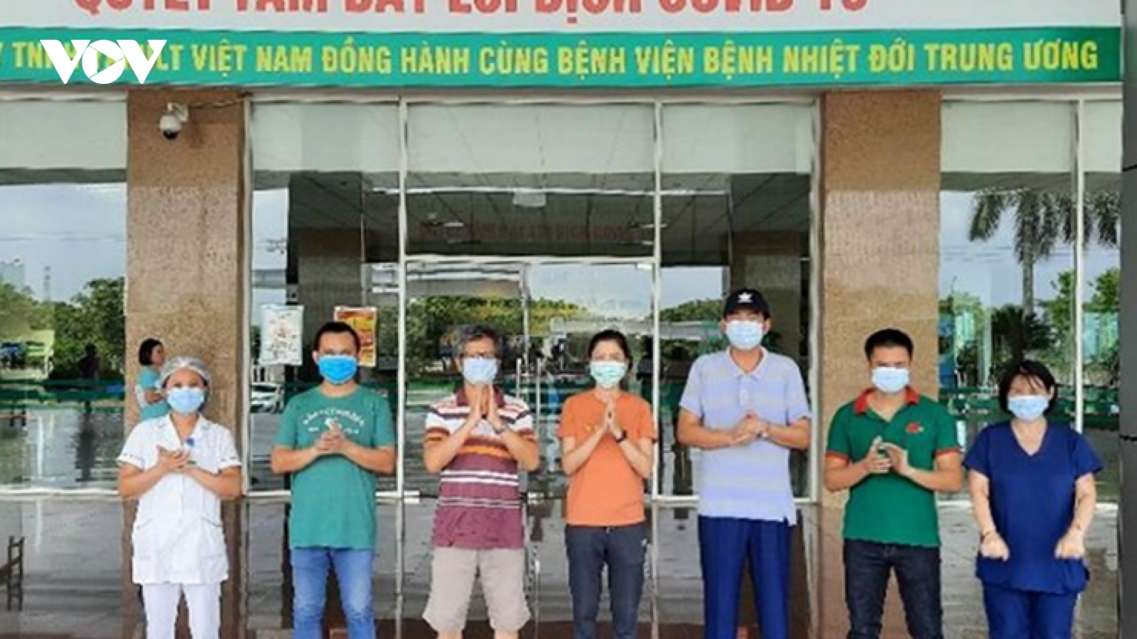 Thêm 5 bệnh nhân mắc Covid-19 tại Việt Nam được điều trị khỏi