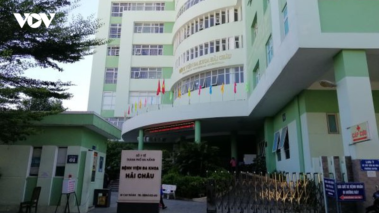 Bệnh viện Đà Nẵng không khám ngoại trú, dừng nhận điều trị nội trú