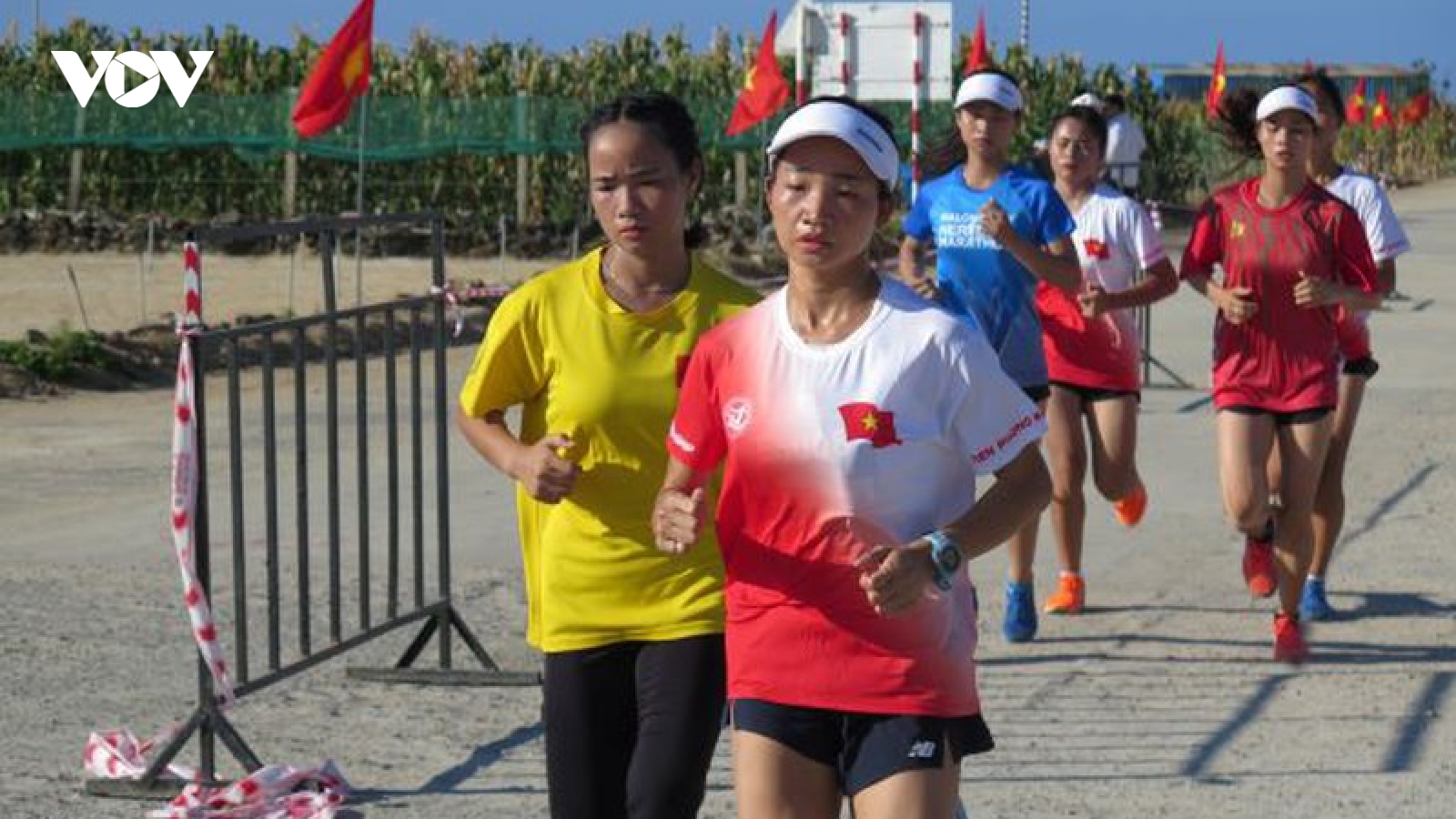 Lý Sơn Marathon - Đường chạy khẳng định chủ quyền