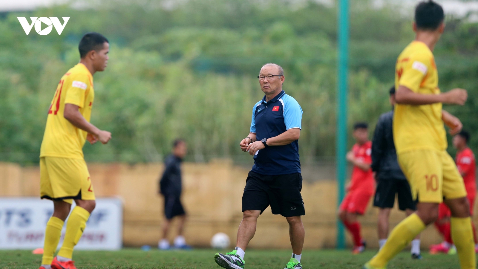 Khó tìm nhân tố mới, thầy Park gợi ý hạn chế ngoại binh ở V-League