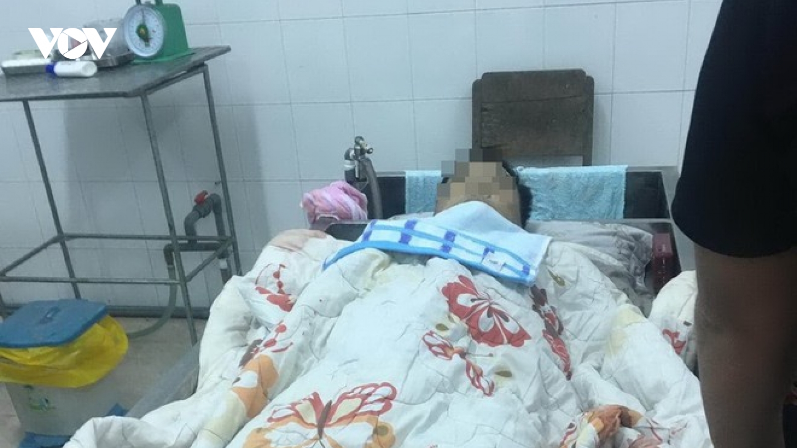 Long An: Một người đang chạy xe trên đường thì bị bắn chết