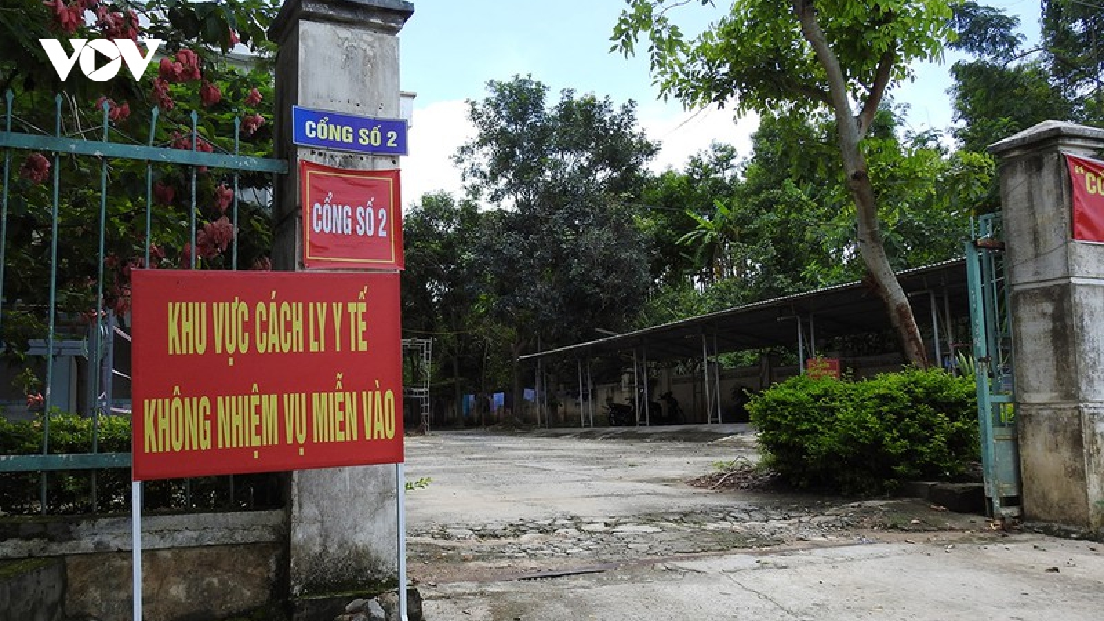 Các tỉnh Kon Tum, Bình Dương tiếp tục cách ly người từ vùng dịch về