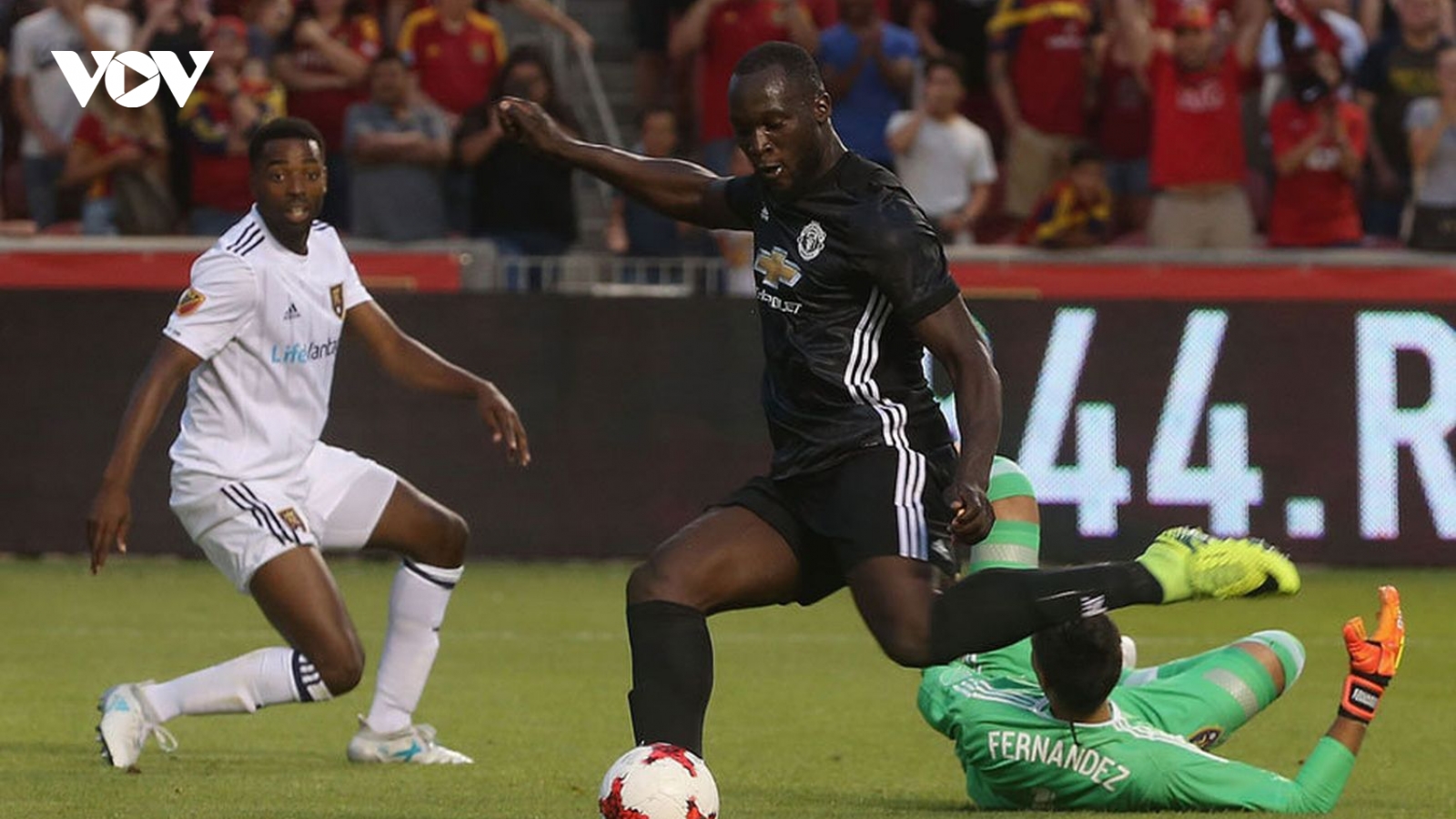Ngày này năm xưa: Lukaku ghi bàn đầu tiên cho MU