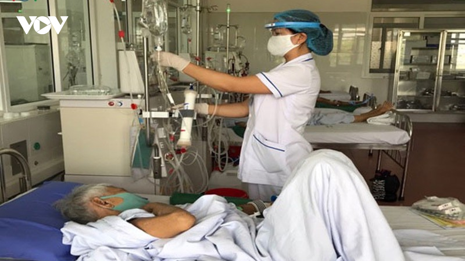 Chuyển 2 ca mắc Covid-19 tại Đà Nẵng ra Bệnh viện Trung ương Huế