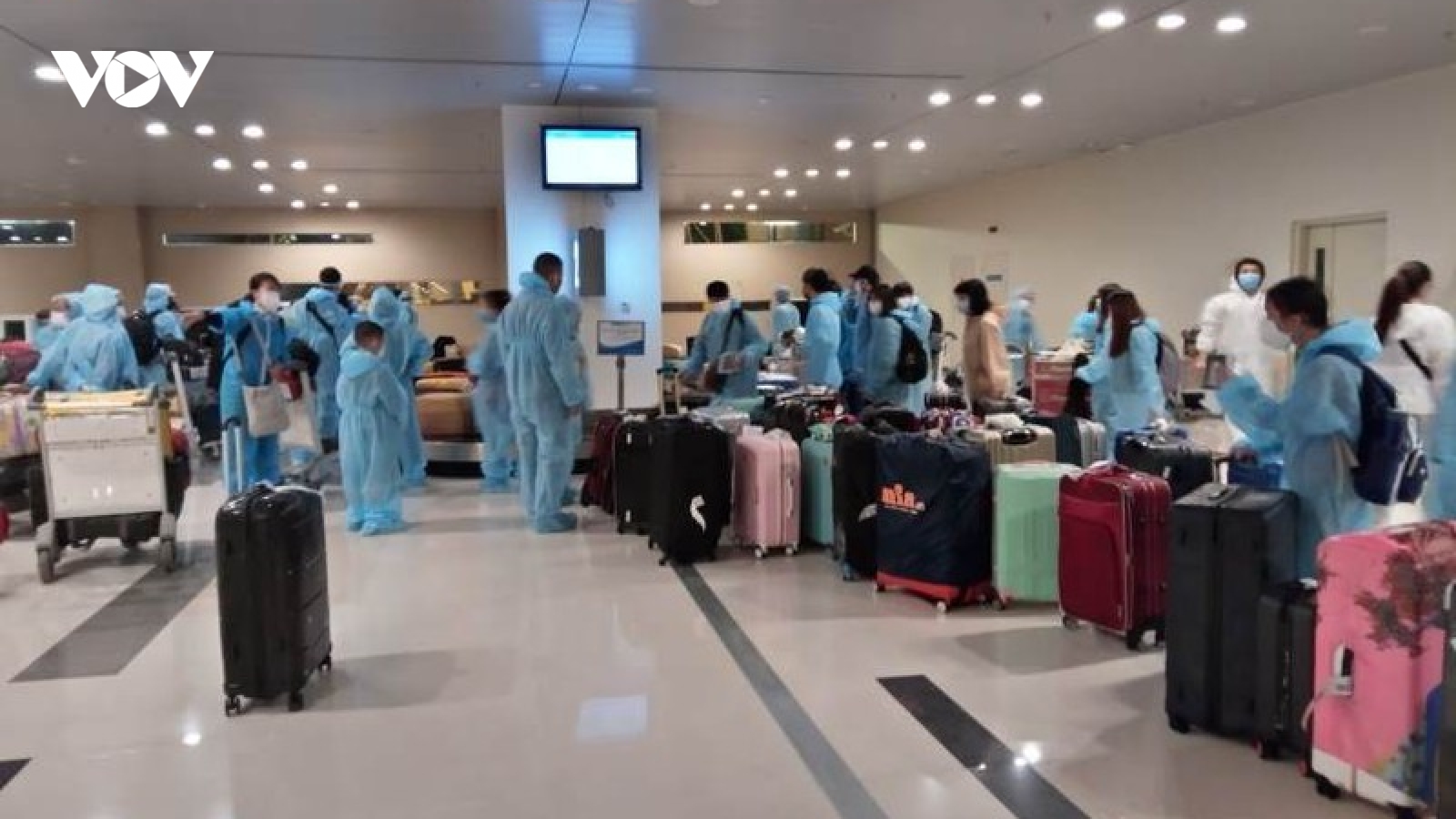 241 công dân từ Philippines về nước được cách ly tại Hậu Giang và Đồng Tháp