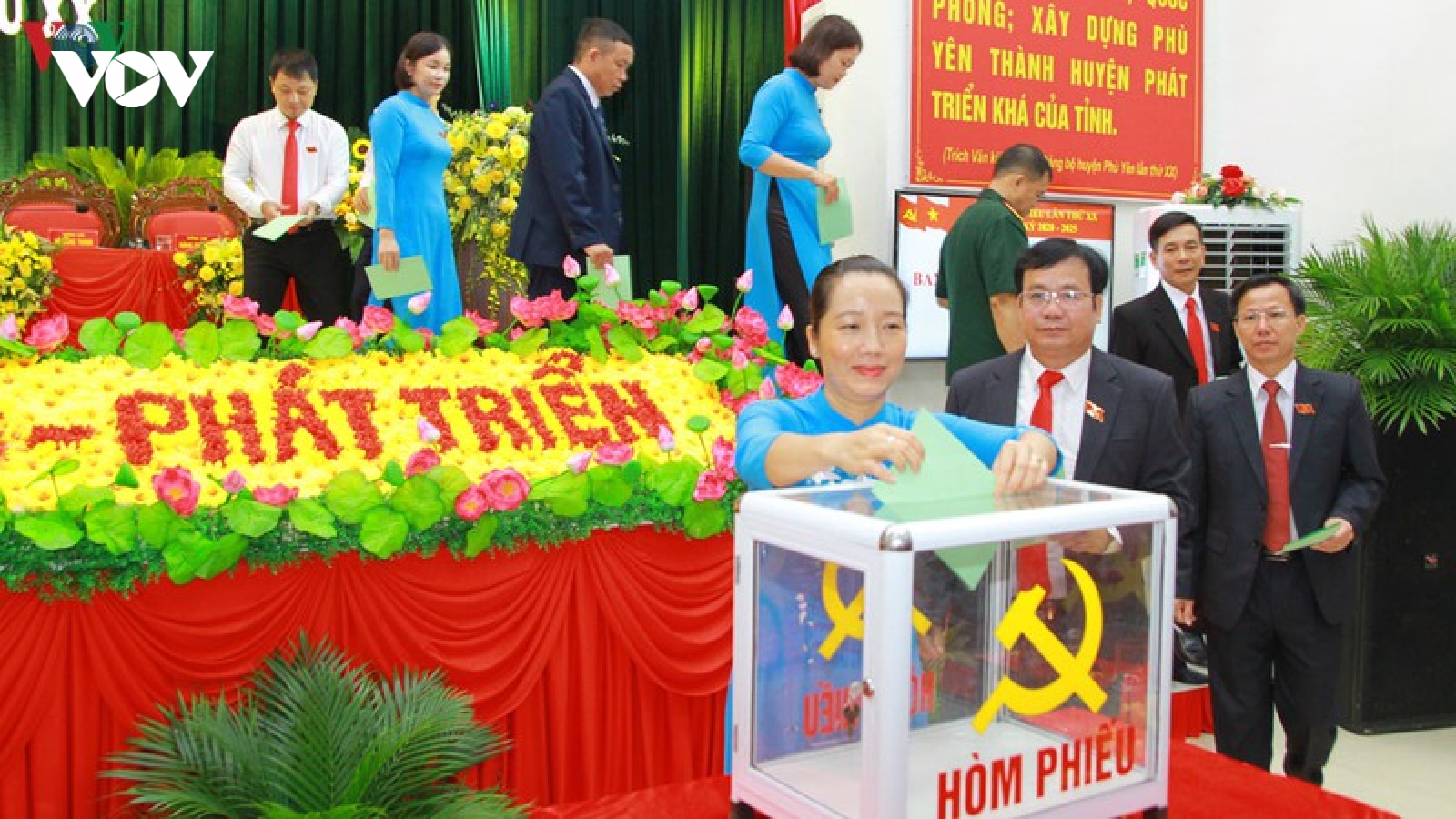 Nhân sự Đại hội Đảng: Mỗi lá phiếu phải “dĩ công vi thượng”