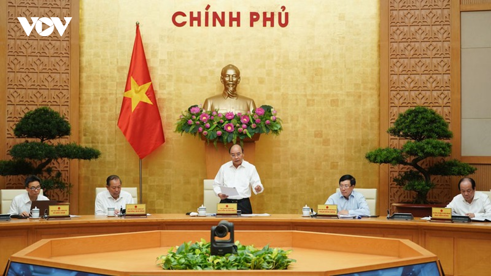 Thủ tướng: Đi đâu cũng thấy xin vốn, khi có tiền lại không giải ngân