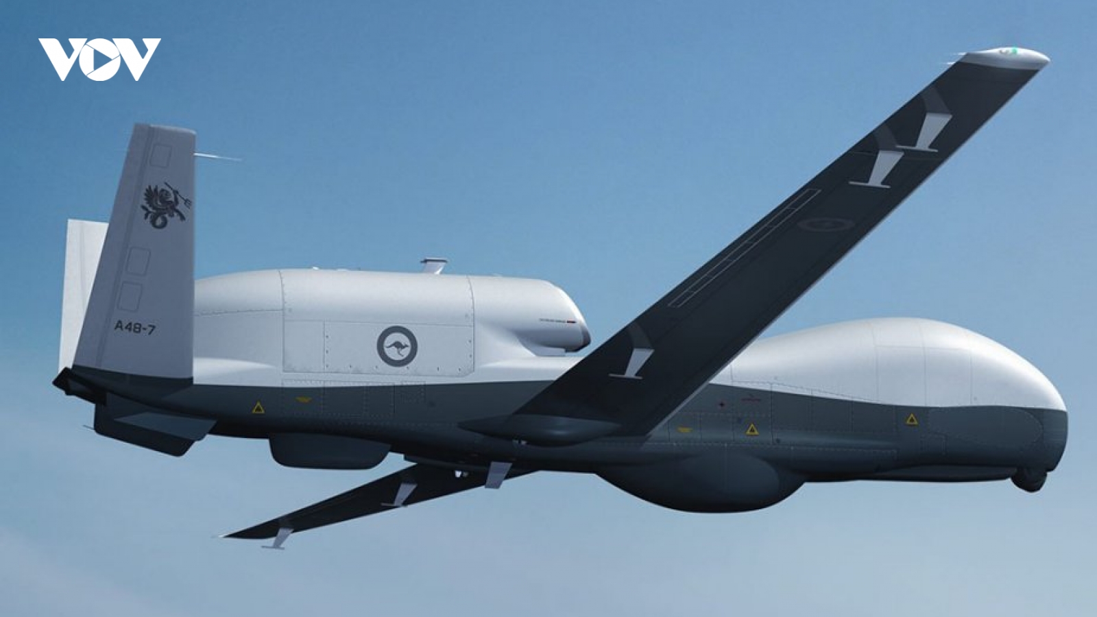 Máy bay do thám MQ-4C Triton của Mỹ bất ngờ xuất hiện ở Biển Đông