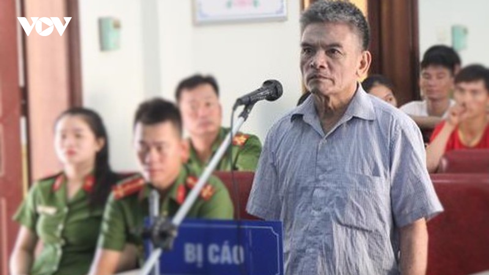 Lĩnh án 7 năm 6 tháng tù vì dùng hương đốt rừng gây hỏa hoạn kinh hoàng