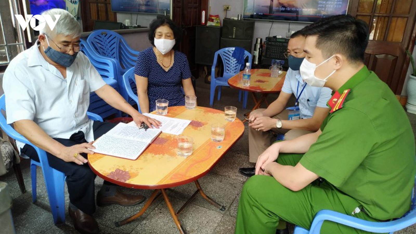 Gần 3.000 người Quảng Ninh tự khai báo y tế khi trở về từ Đà Nẵng