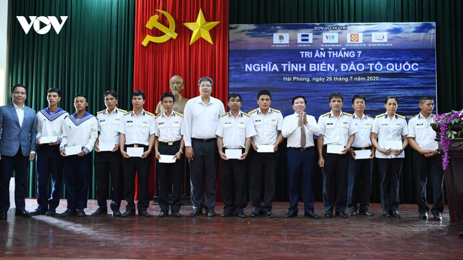 “Tri ân tháng 7 - Nghĩa tình biển, đảo Tổ quốc“