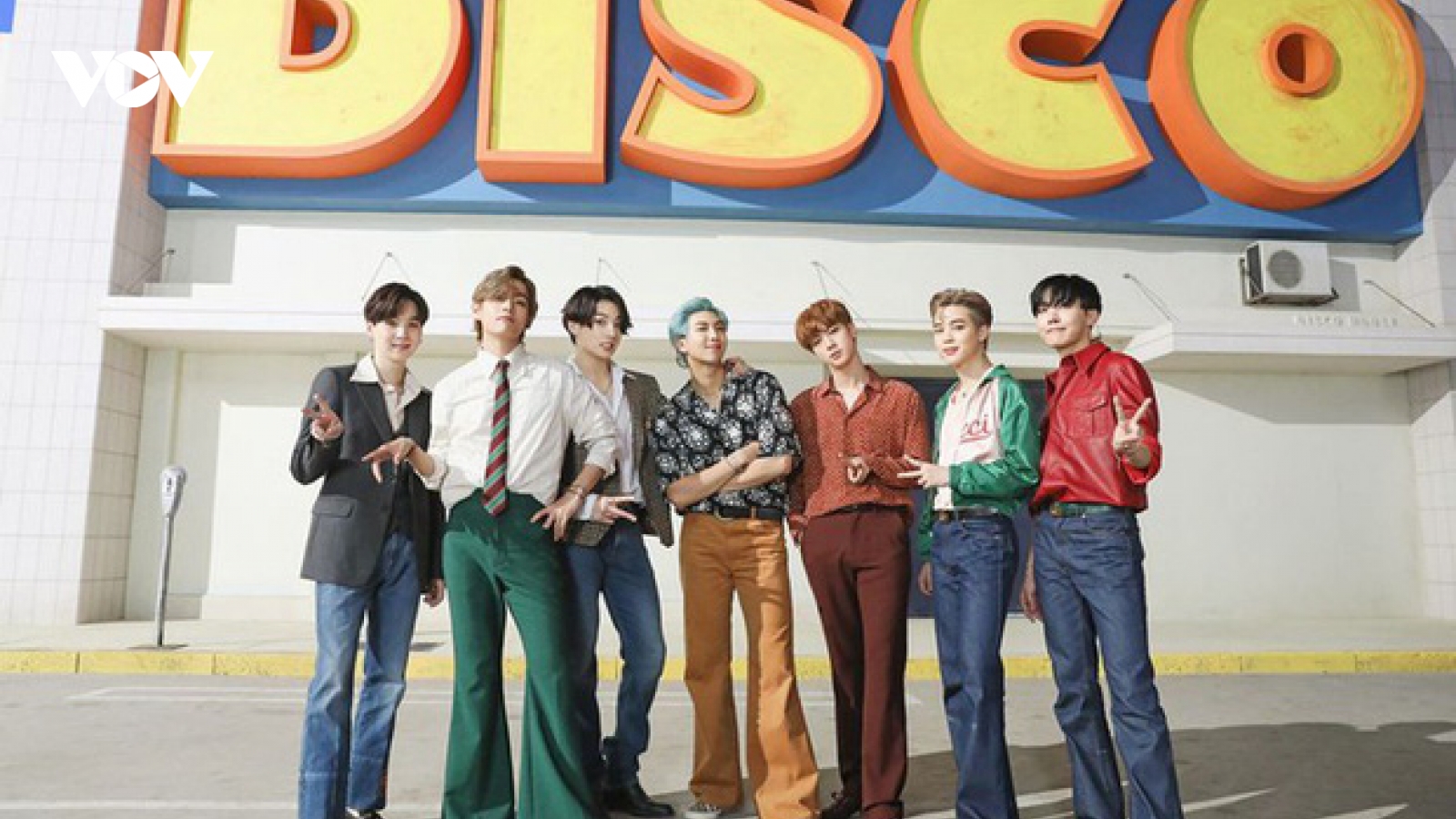 BTS vượt Justin Bieber, Taylor Swift, “càn quét” giải thưởng tại VMAs 2020